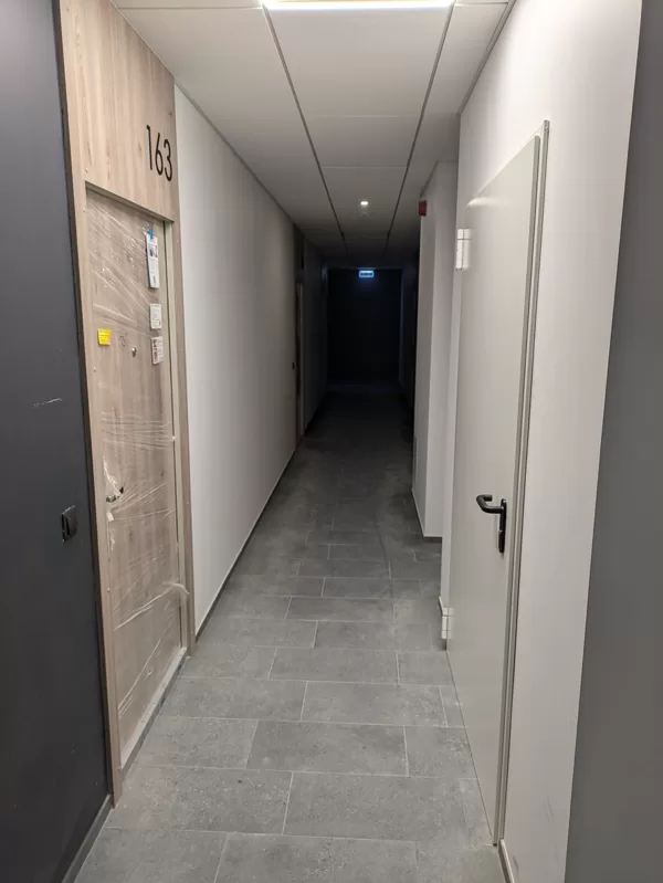 Techninės durys su papildoma apsauga.